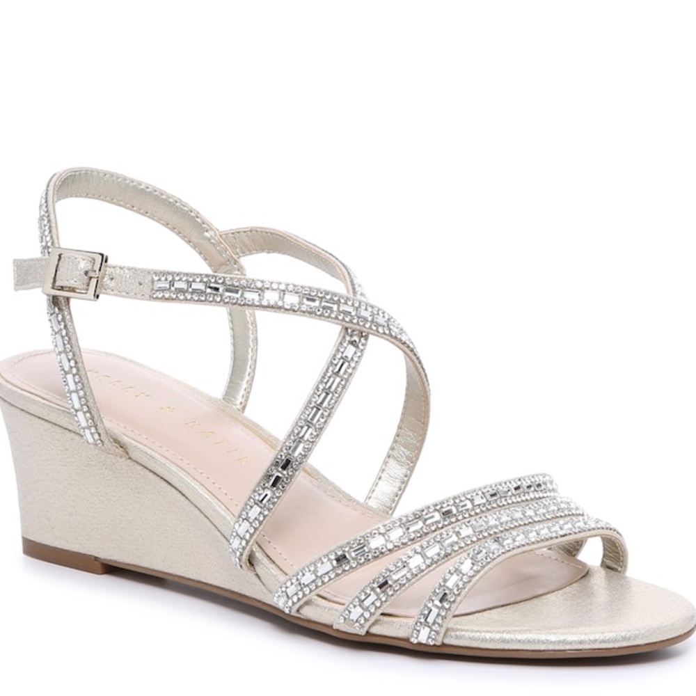 KELLY & KATIE TAHADA WEDGE PUMP